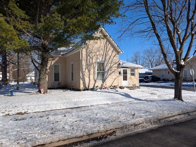 424 W 3rd Street, Anderson, IN 46016