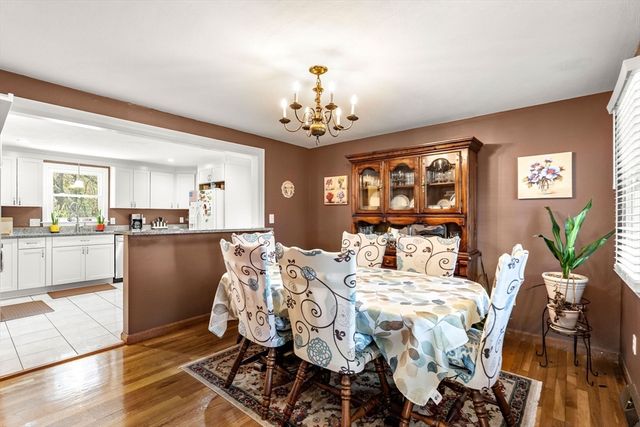 5 Forrest Rd, Westford, MA 01886
