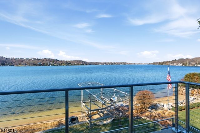 9 Balsam Pkwy, Sparta Twp., NJ 07871