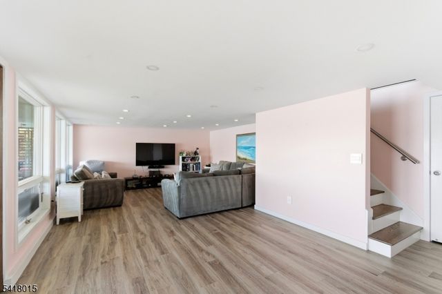 9 Balsam Pkwy, Sparta Twp., NJ 07871