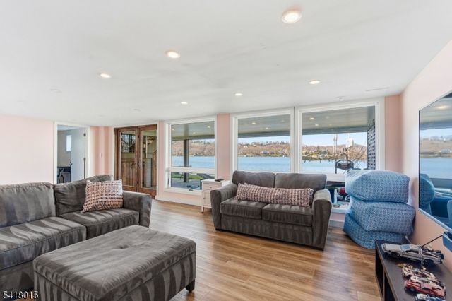 9 Balsam Pkwy, Sparta Twp., NJ 07871