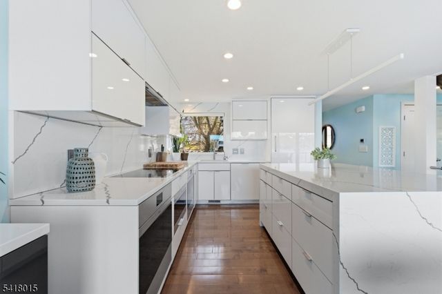 9 Balsam Pkwy, Sparta Twp., NJ 07871