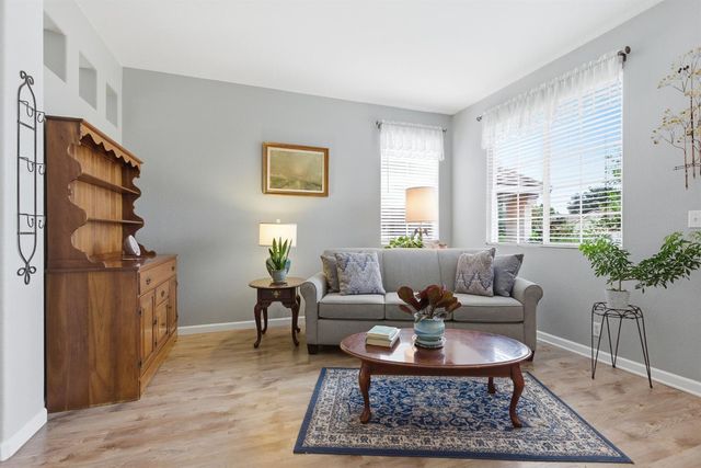 5824 Blue Beech Ct, Antelope, CA 95843