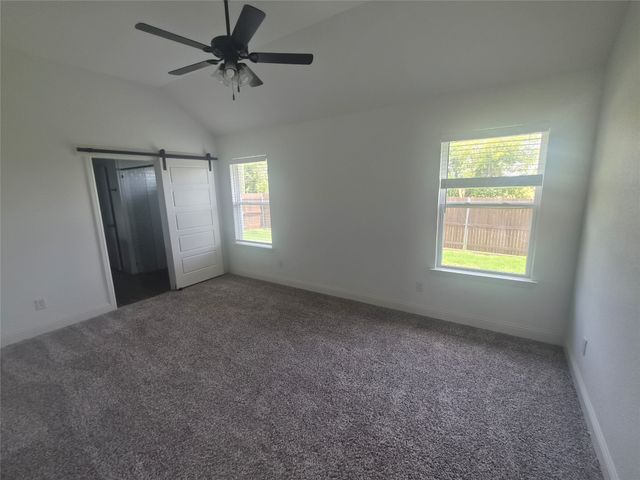 900 Tesslynn Avenue, Godley, TX 76044