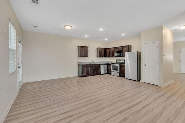 1938 Millstream Hollow, Conyers, GA 30012