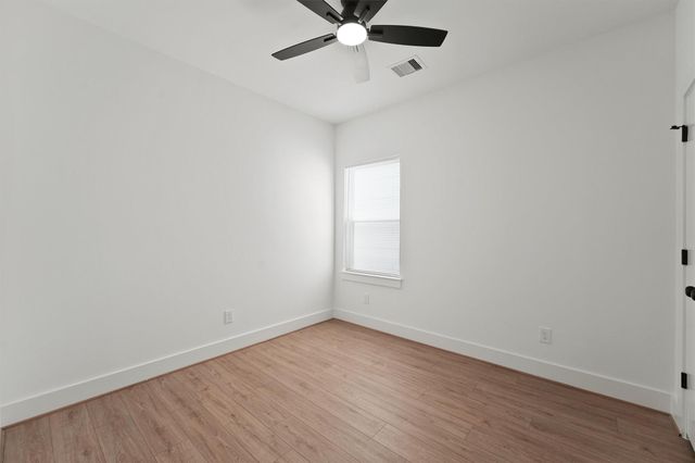 407 Calloway Street A-B, Houston, TX 77029