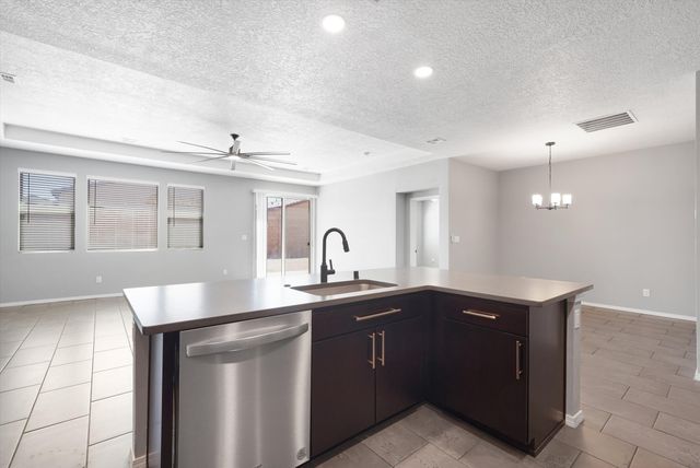 1962 Goldenflare Loop NE, Rio Rancho, NM 87144