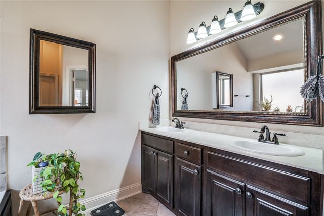 114 Hillcrest Way, Crandall, TX 75114