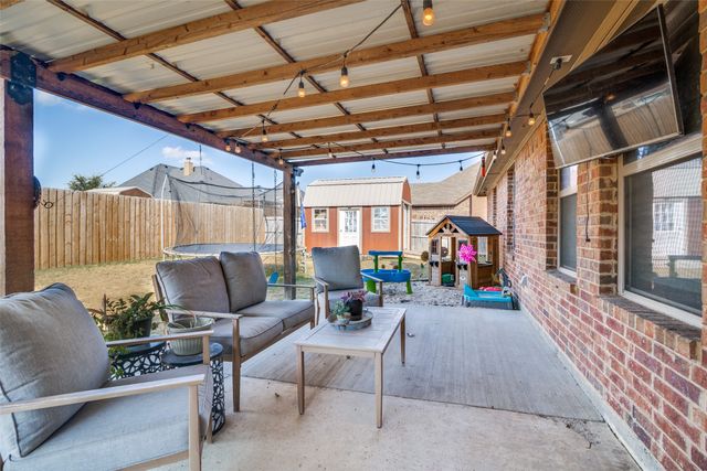 114 Hillcrest Way, Crandall, TX 75114