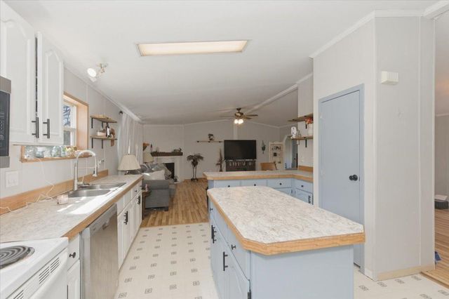 4612 E Valley Brook Road, Superior, WI 54880