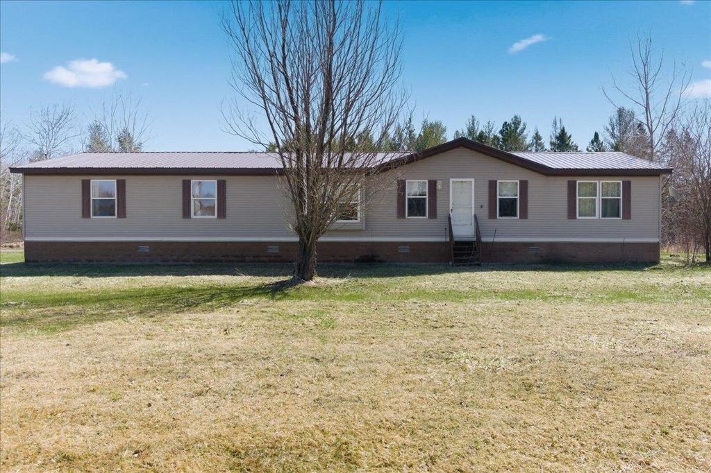 4612 E Valley Brook Road, Superior, WI 54880