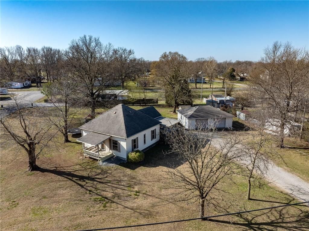 302 E 3rd Street, Scammon, KS 66773