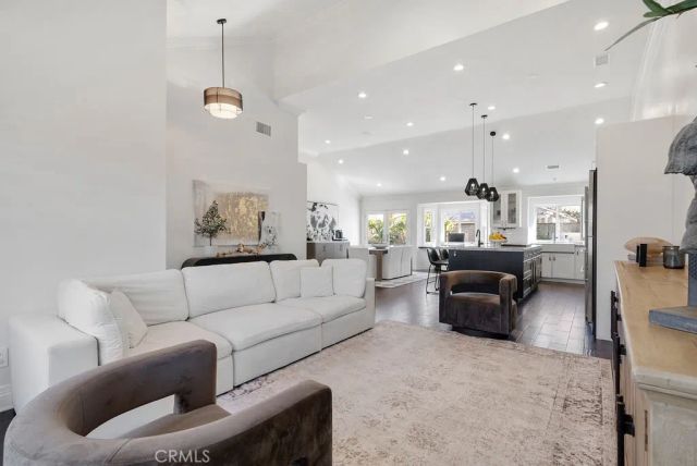 7049 Armstrong Place, Rancho Cucamonga, CA 91701