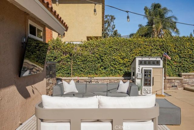 7049 Armstrong Place, Rancho Cucamonga, CA 91701