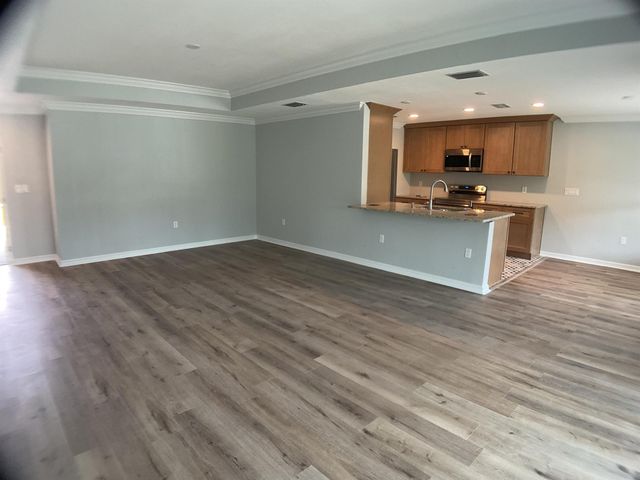 12263 Cartouche Avenue, Punta Gorda, FL 33955