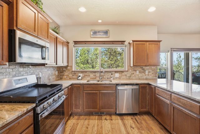 10503 N Alberta Cir, Spokane, WA 99208