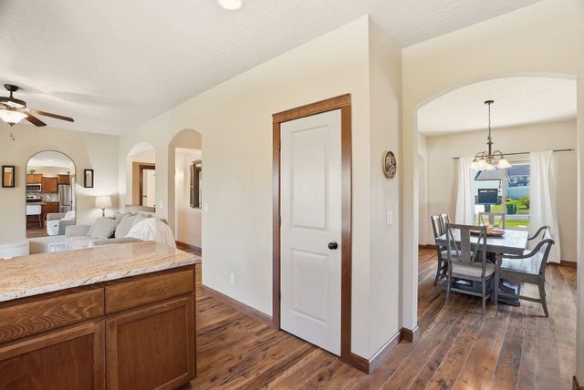 10503 N Alberta Cir, Spokane, WA 99208