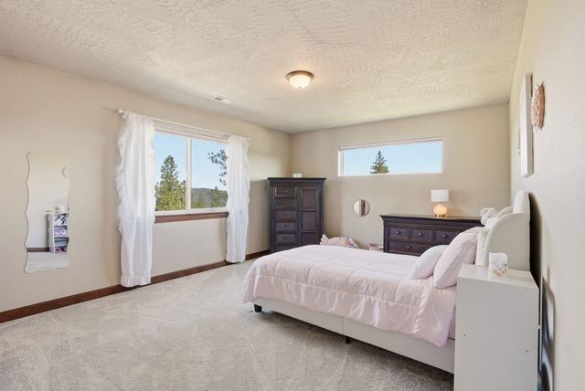 10503 N Alberta Cir, Spokane, WA 99208