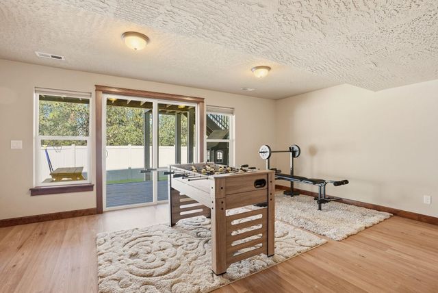 10503 N Alberta Cir, Spokane, WA 99208