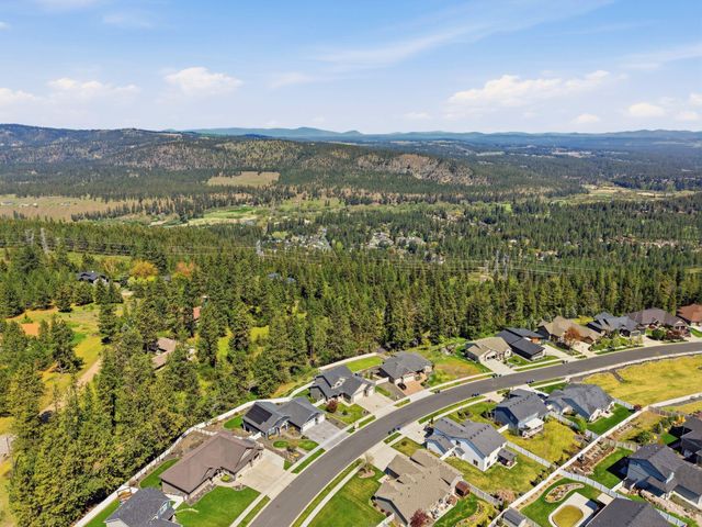 10503 N Alberta Cir, Spokane, WA 99208
