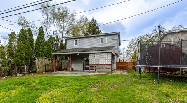 8670 N Eston Road, Clarkston, MI 48348