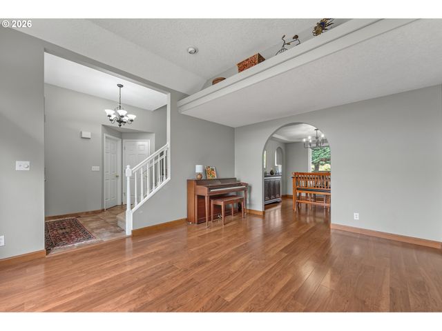 2403 Se 180TH Ct, Vancouver, WA 98683