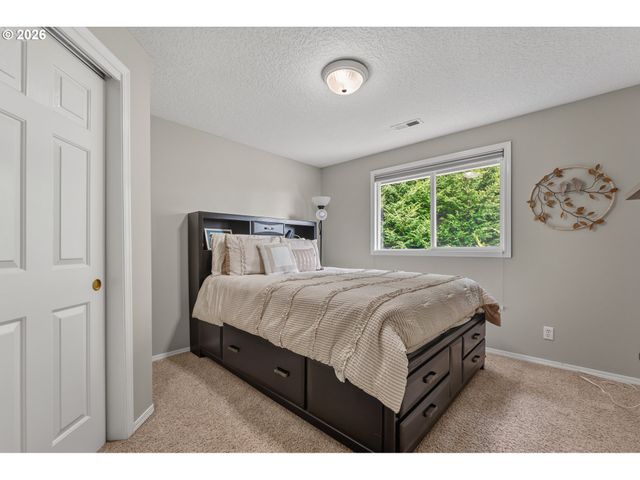 2403 Se 180TH Ct, Vancouver, WA 98683