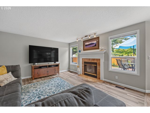 2403 Se 180TH Ct, Vancouver, WA 98683