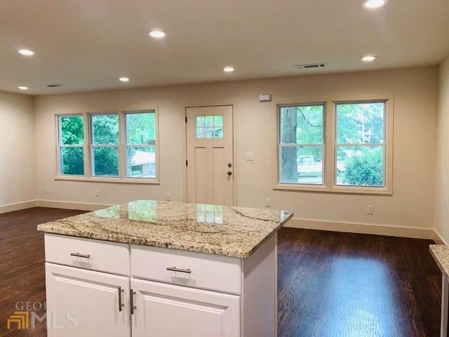 364 Brooks Avenue SW, Atlanta, GA 30310