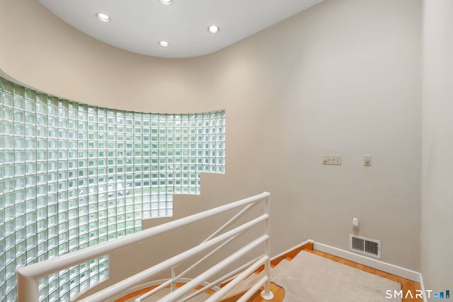 511 Hunting Ridge Road, Stamford, CT 06903