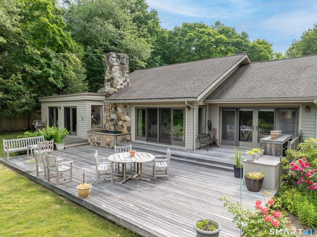 511 Hunting Ridge Road, Stamford, CT 06903