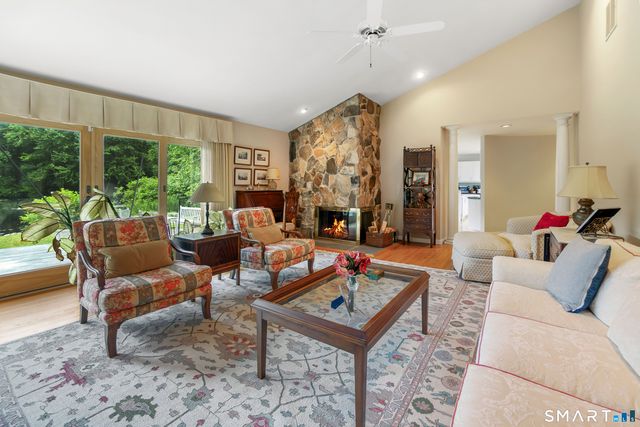 511 Hunting Ridge Road, Stamford, CT 06903