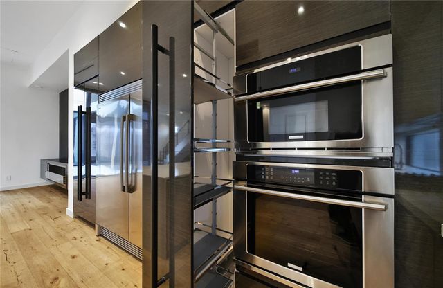 819 W 24th Street D, Houston, TX 77008