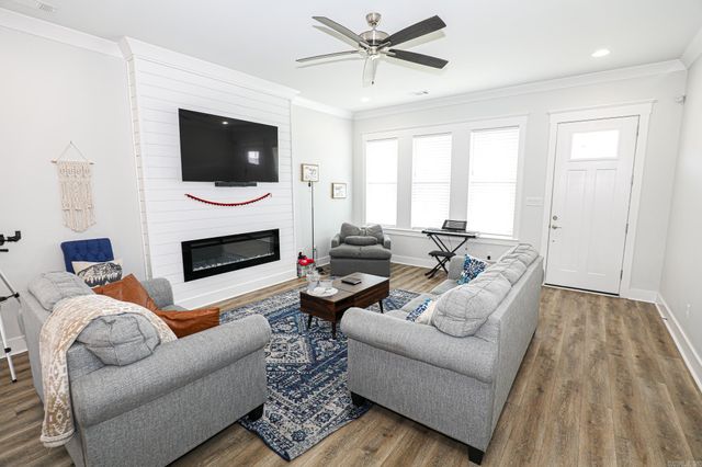 1128 ESSEX DRIVE, Benton, AR 72019