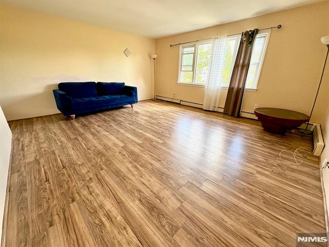 78 Arlington Avenue, Clifton, NJ 07011