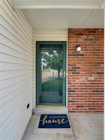 836 Wayland Drive, O'fallon, MO 63366