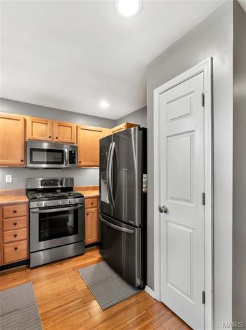 836 Wayland Drive, O'fallon, MO 63366
