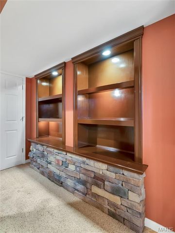 836 Wayland Drive, O'fallon, MO 63366