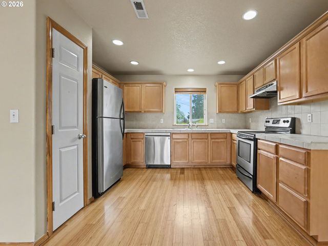 2340 Se 112TH Ave, Portland, OR 97216