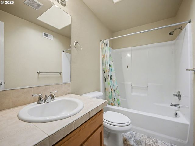 2340 Se 112TH Ave, Portland, OR 97216