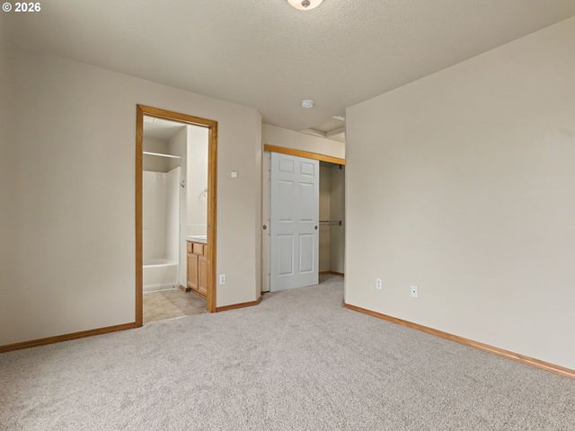 2340 Se 112TH Ave, Portland, OR 97216