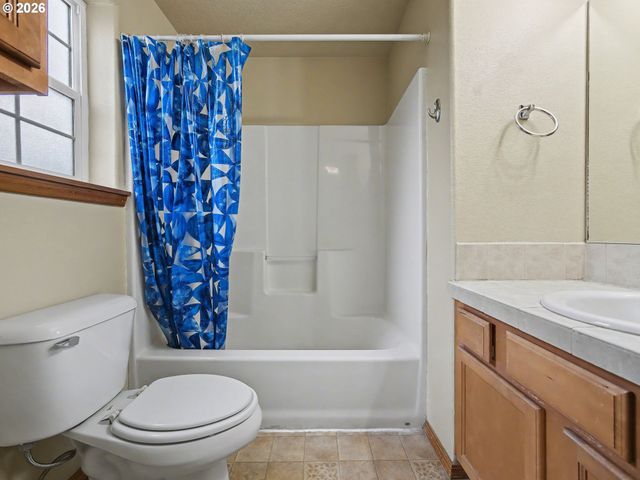 2340 Se 112TH Ave, Portland, OR 97216