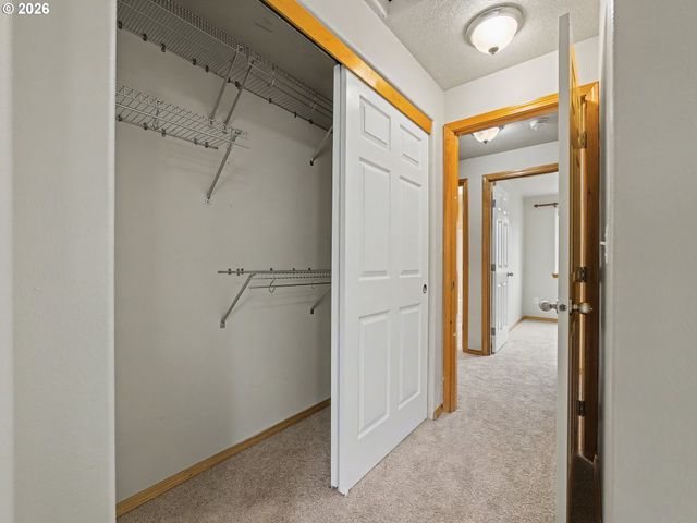 2340 Se 112TH Ave, Portland, OR 97216