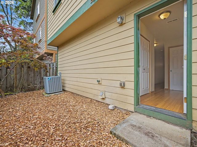 2340 Se 112TH Ave, Portland, OR 97216