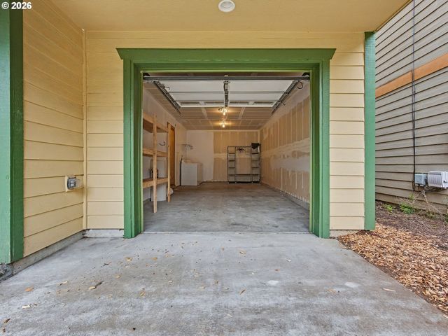 2340 Se 112TH Ave, Portland, OR 97216