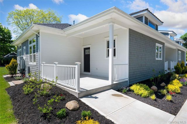 21 Montauk Highway 7, Westhampton, NY 11977