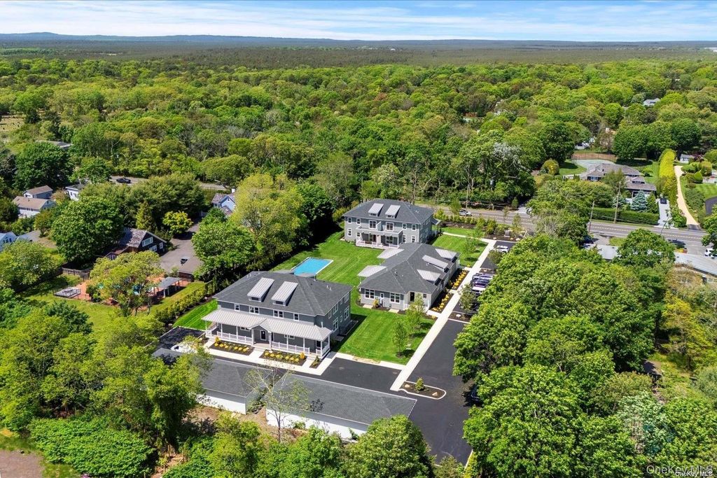 21 Montauk Highway 7, Westhampton, NY 11977