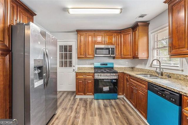 4229 ROCKBRIDGE HEIGHTS Drive, Stone Mountain, GA 30083