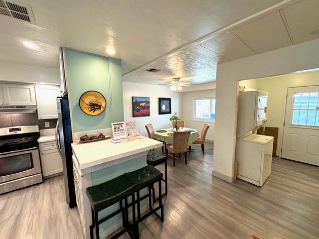 147 Estrada Way, Cathedral City, CA 92234