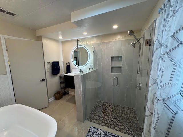 147 Estrada Way, Cathedral City, CA 92234